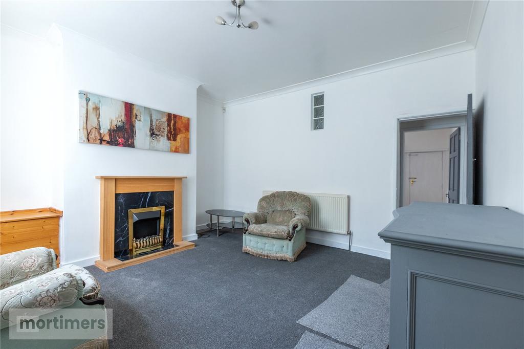 Clement Street, Accrington... 2 bed terraced house £75,000