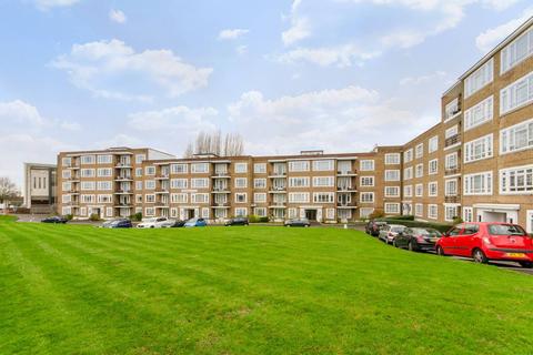 3 bedroom flat to rent - Charter Way, Finchley, London, N3