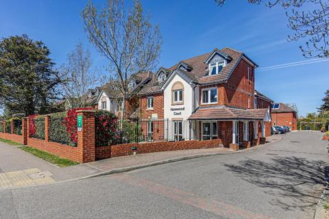 1 bedroom retirement property for sale, Harewood Court, Limpsfield Road, Warlingham, Surrey, CR6 9DX