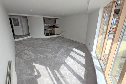 2 bedroom flat to rent - Lacuna, Windsor Esplanade, Cardiff