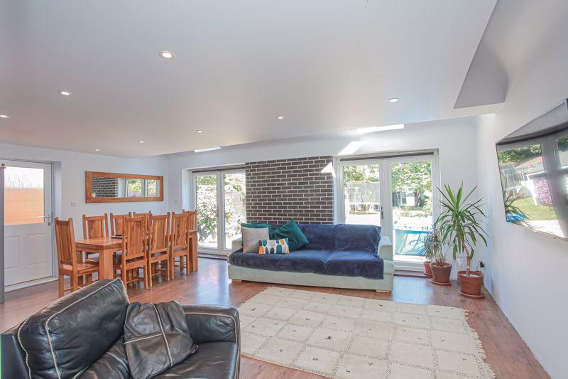 Easington Road, Banbury 4 bed semidetached house for sale £399,950