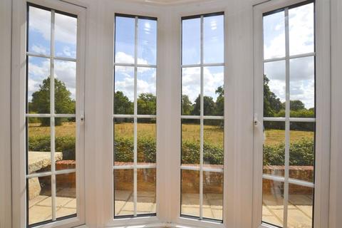 Kiln Mead Hindon Road, Dinton, Salisbury, SP3 5DZ