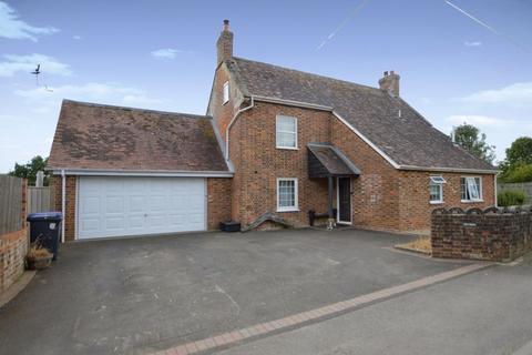 Kiln Mead Hindon Road, Dinton, Salisbury, SP3 5DZ