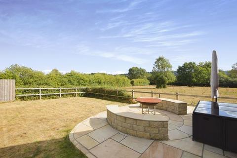 Kiln Mead Hindon Road, Dinton, Salisbury, SP3 5DZ