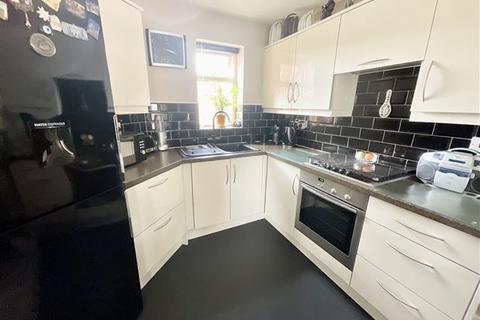 6 Bridgewater Way, Ravenfield, Rotherham, S65 4GH