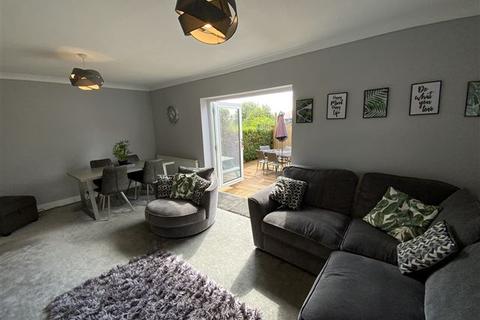 2 Ballifield Place, Sheffield, S13 9HT