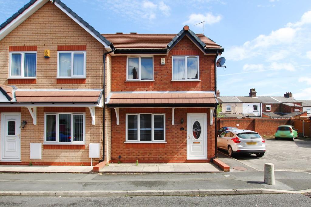 Stanhope Street, St Helens, WA10 3 bed end of terrace house for sale