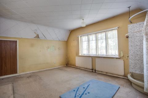 124 Botley Road, Chesham, HP5 1XG