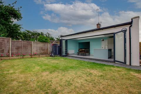 4 Ashfield Road, Chesham, HP5 3DN