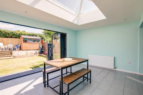 4 Ashfield Road, Chesham, HP5 3DN