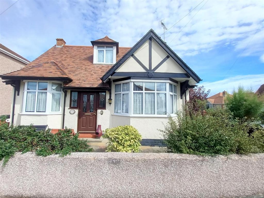 Burlington Crescent, Rhyl 3 bed detached bungalow for sale £197,500