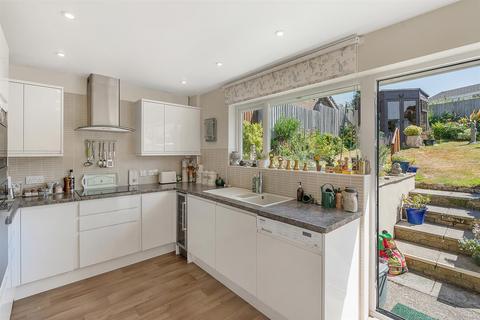 3 Beadon Road, Salcombe, TQ8 8LX