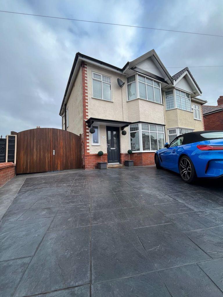 Warley Road, Blackpool, Lancashire 3 bed semidetached house £925 pcm