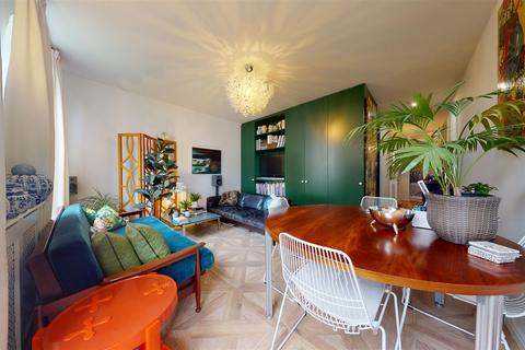 2 bedroom apartment for sale - John Batchelor Way, Penarth Marina