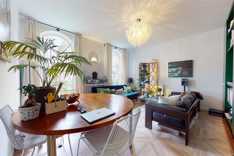2 bedroom apartment for sale - John Batchelor Way, Penarth Marina