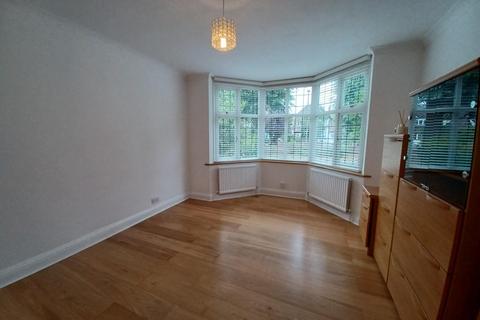 5 bedroom house to rent - Silhill Hall Road, Solihull