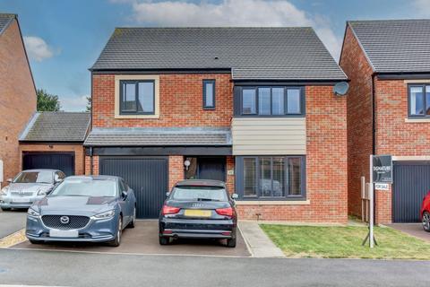 4 bedroom detached house for sale - Deleval Crescent, Shiremoor, Newcastle Upon Tyne