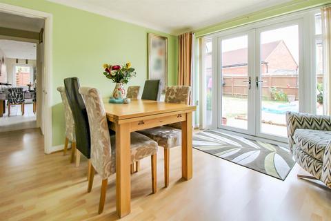 12 Whitings, Great Denham, Bedford, MK40 4GE