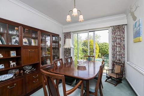 2 Harewood Hill, Theydon Bois, Epping, CM16 7EA