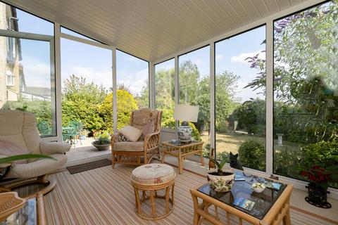 2 Harewood Hill, Theydon Bois, Epping, CM16 7EA