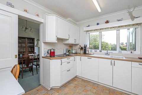 2 Harewood Hill, Theydon Bois, Epping, CM16 7EA