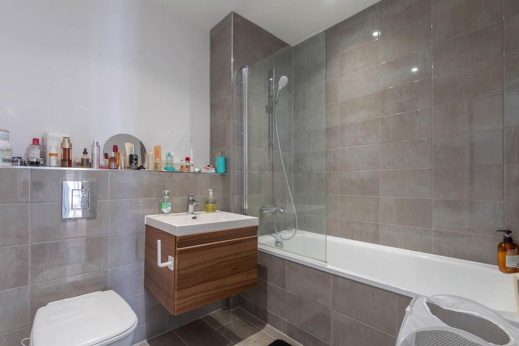 Bathroom 2