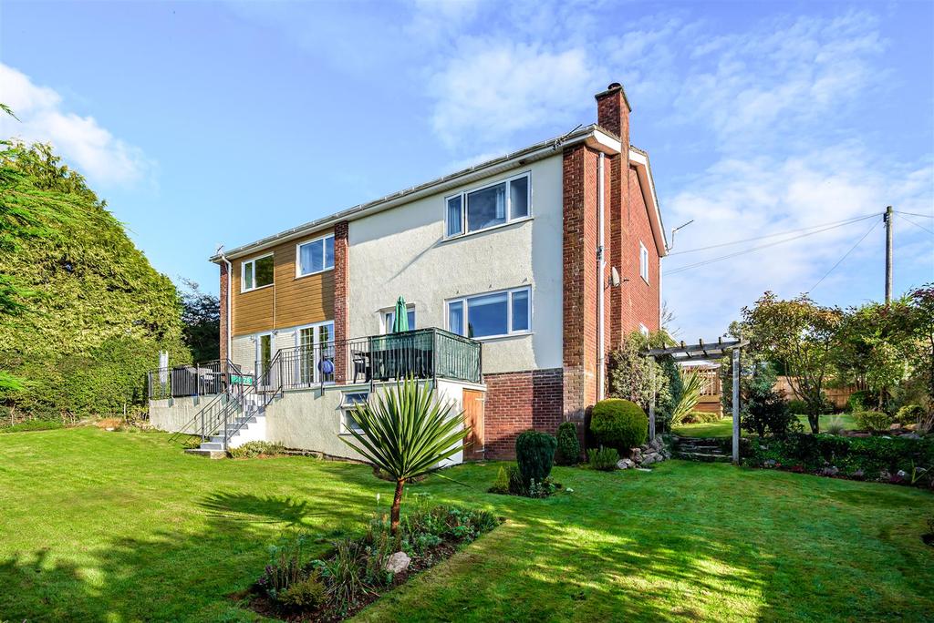 High Close, Bovey Tracey, Newton Abbot 5 bed detached house £700,000