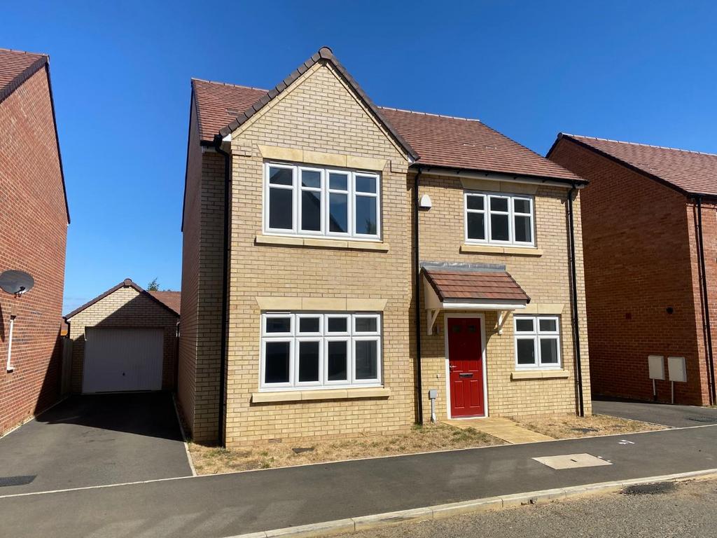 Grassland Way, Buckingham Fields, Northampton, NN4 4 bed detached house