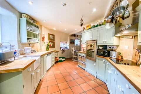 Round House Clun Road, Aston On Clun, Craven Arms, SY7 8EW