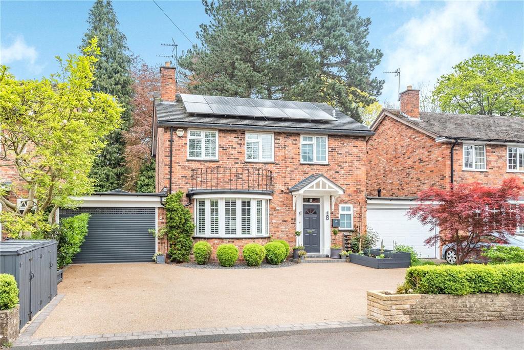 Hawthorn Avenue, Wilmslow, Cheshire, SK9 4 bed detached house £2,999