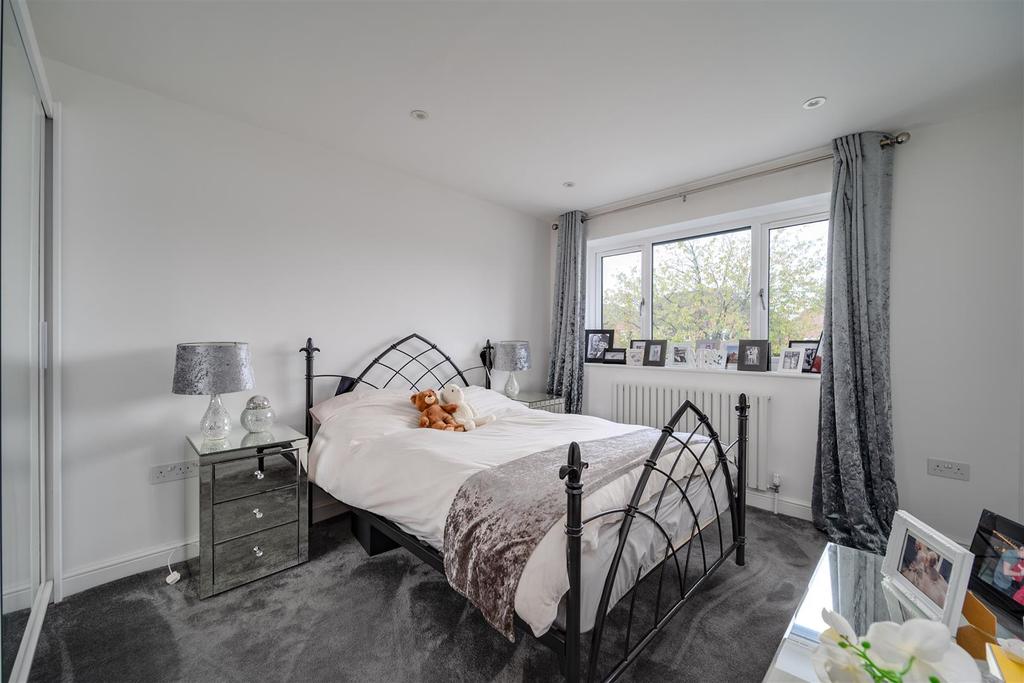 16 Bed 4.jpg