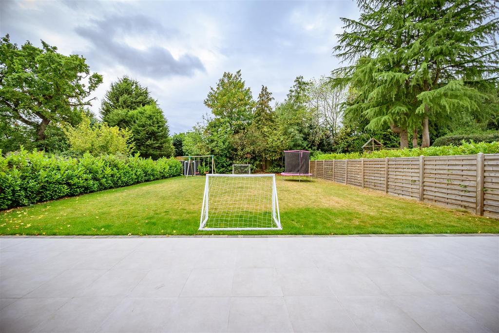 20 Garden.jpg