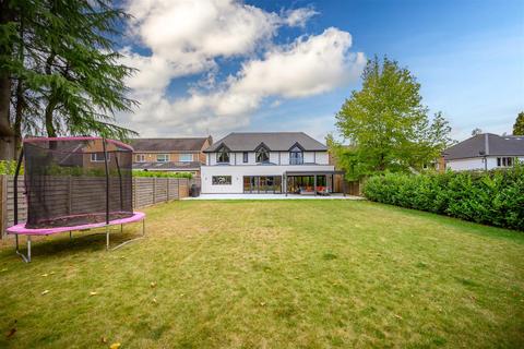 5 Broadfern Road, Knowle, Solihull, B93 9DE