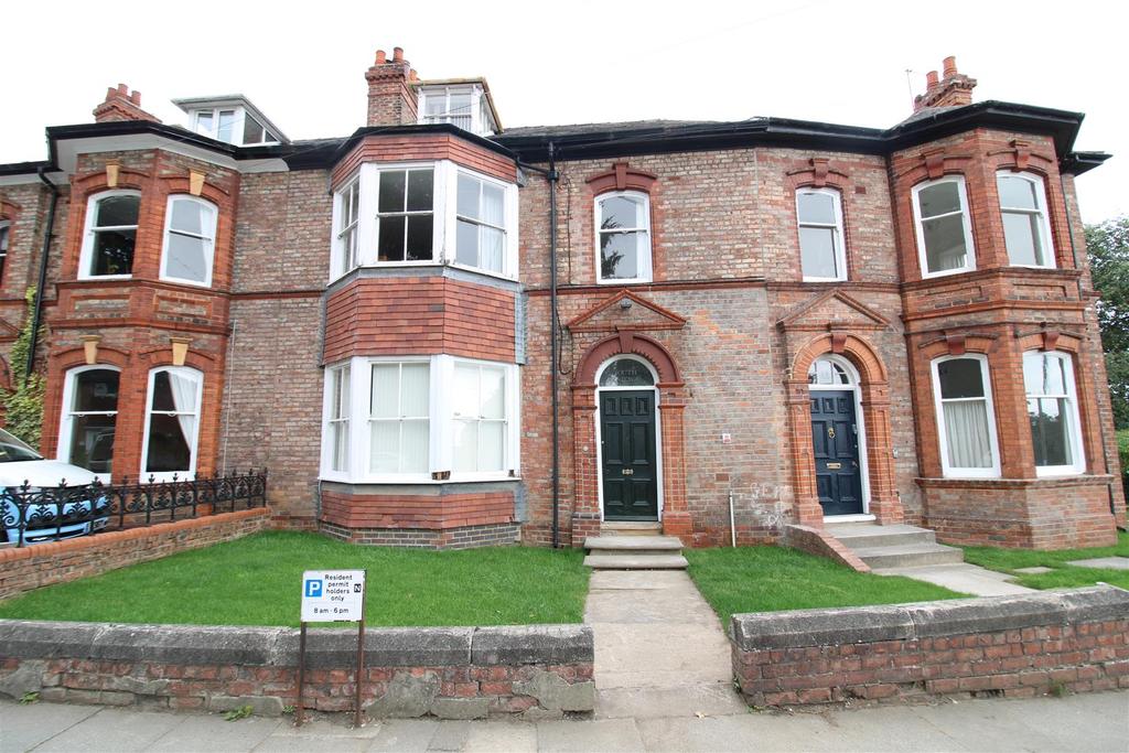 Polam Road, Darlington 6 bed townhouse £180,000