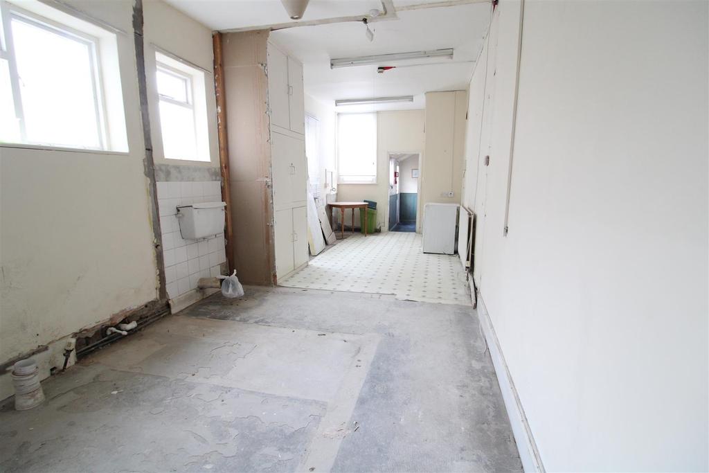 Polam Road, Darlington 6 bed townhouse £180,000