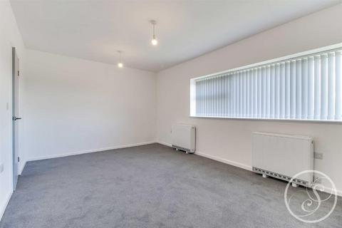 1 bedroom flat to rent, Woodliffe Court, Leeds