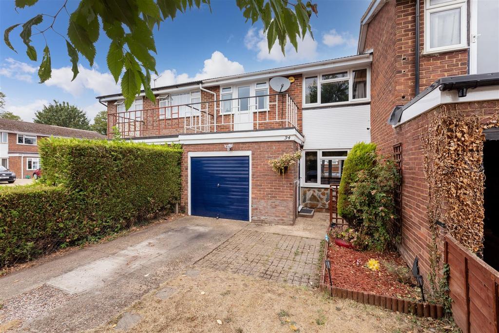 Warner Close, Cippenham 3 bed terraced house for sale £449,950