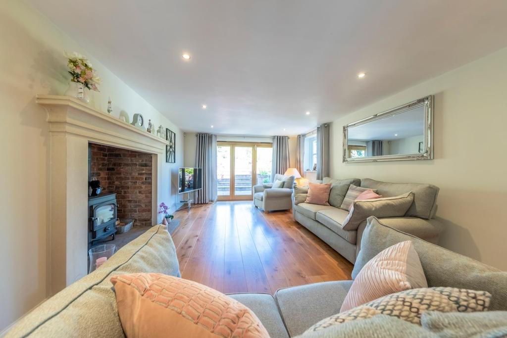 Rose Cottage-024.JPG