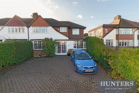 41 Broadmead Avenue, Worcester Park, KT4 7SN