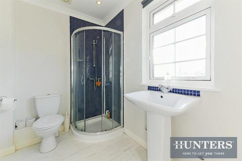41 Broadmead Avenue, Worcester Park, KT4 7SN