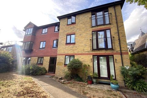 Flat 5, Mowat Court The Avenue, Worcester Park, KT4 7EQ