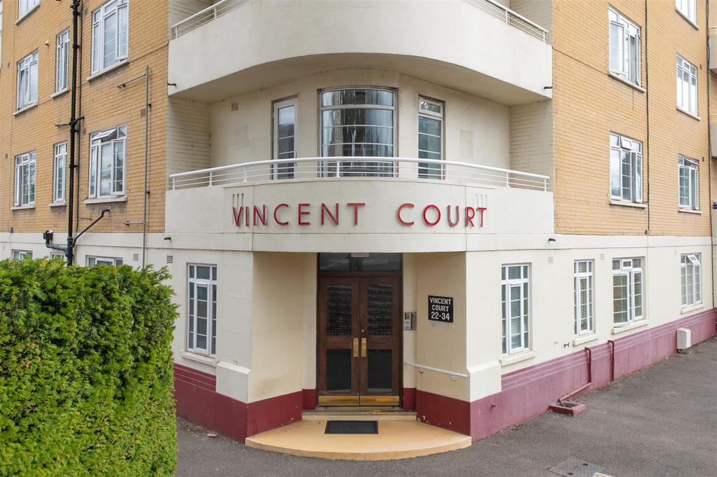 Bell Lane, Hendon, London 2 bed flat £425,000