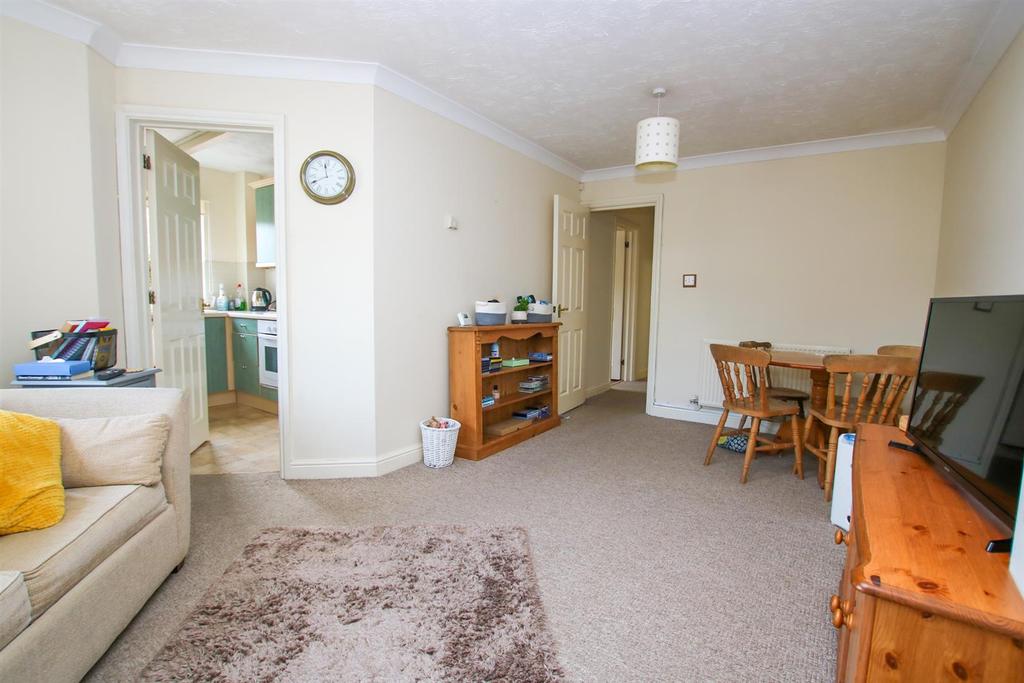 Scott Road, NORWICH 2 bed flat £160,000