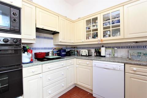 22 Mount Avenue, London, E4 6SY
