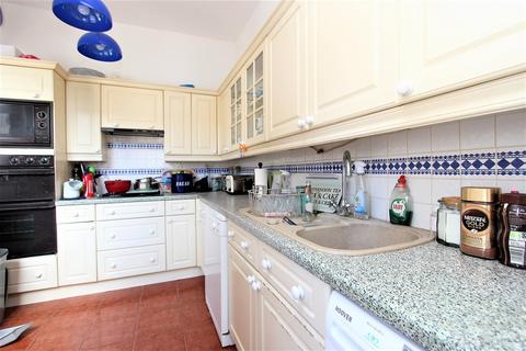22 Mount Avenue, London, E4 6SY