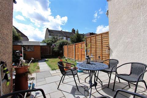 22 Mount Avenue, London, E4 6SY
