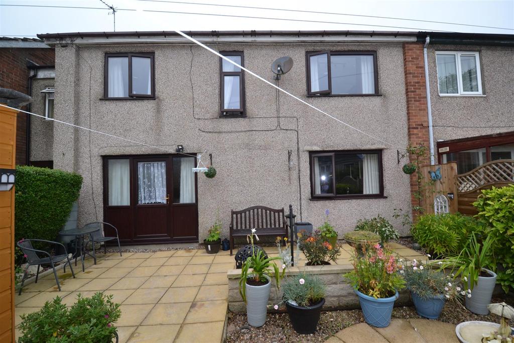 Moor Top Gardens, Bradshaw, Halifax 3 bed terraced house £142,000