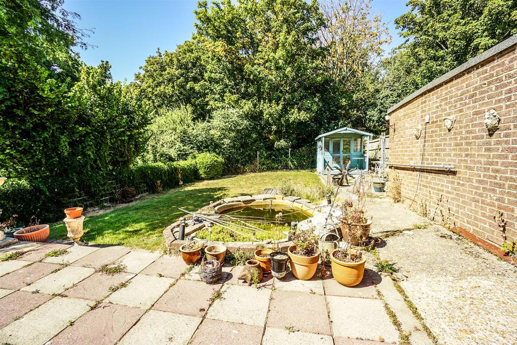 Westminster Crescent, Hastings 3 bed detached bungalow £425,000