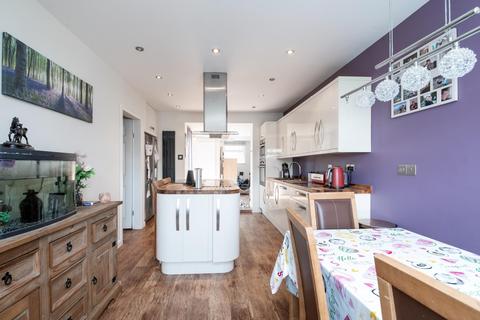 12 Manor Drive, Brafferton, York, YO61 2QA