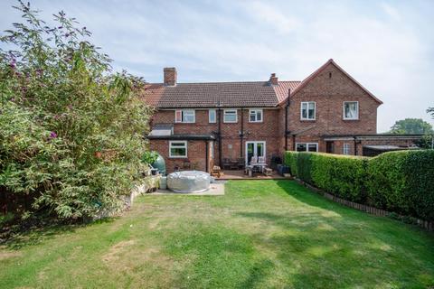 12 Manor Drive, Brafferton, York, YO61 2QA
